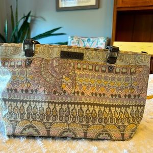 Sakroots Handled Handbag. 💖💃♻️
